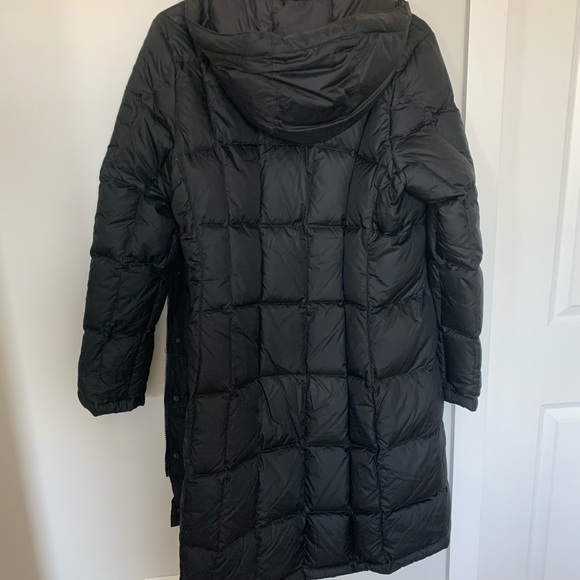 Women’s Northface Parka - Picture 9 of 10